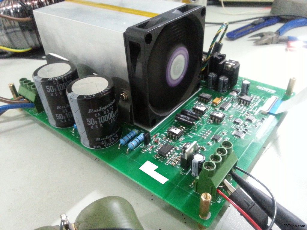 30V/10A�ɾ���ֱ�������Դ