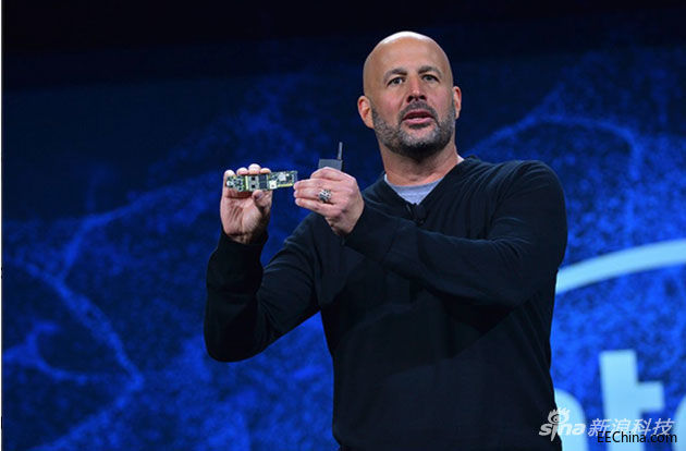 ��Ӣ�ؠ�CES2019 ͸��PC����(g��)ʮ��