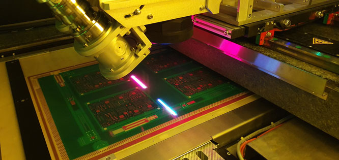 Limata(chung)͵LUVIRg(sh)PCBa(chn)Ƴ