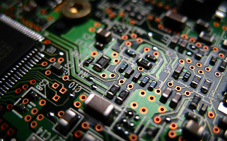 SMT�NƬԪ����ж�����з���