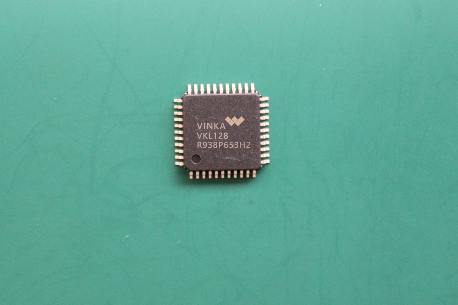 VKL128 LQFP44 LCD�ֶ�ʽҺ���@ʾ��IC